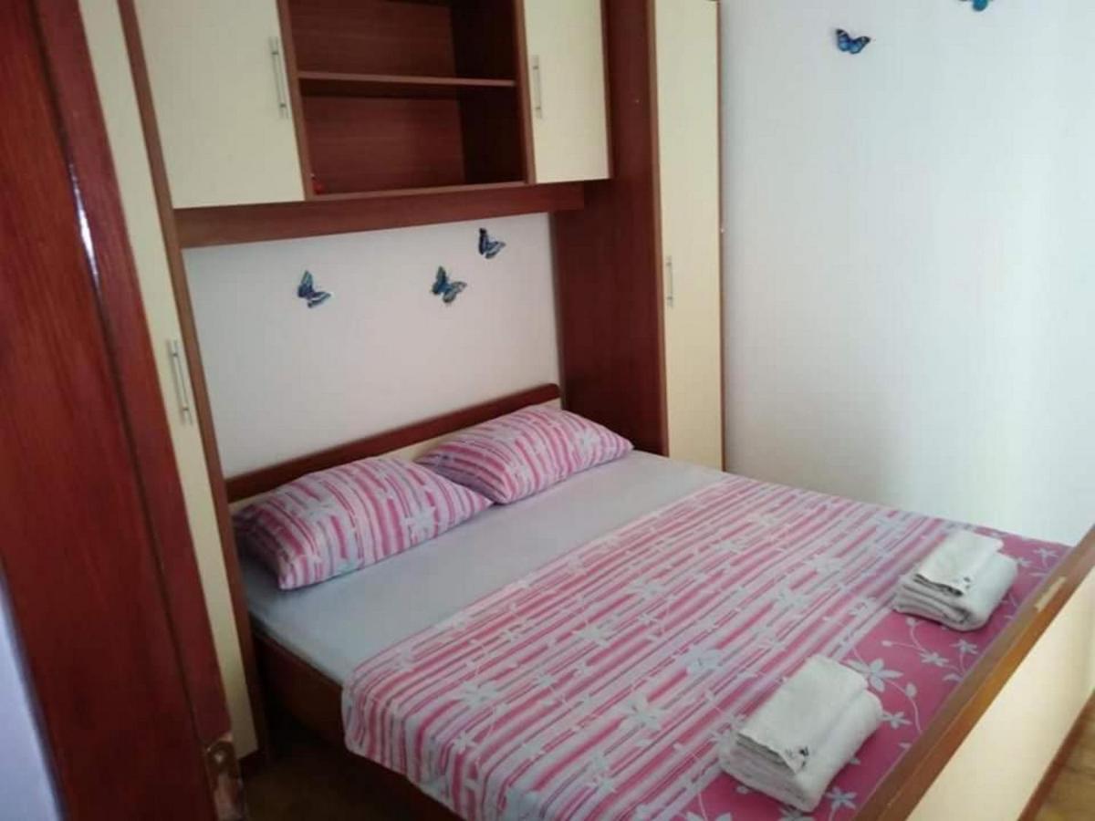 Apartments Miocic Ražanac Dış mekan fotoğraf