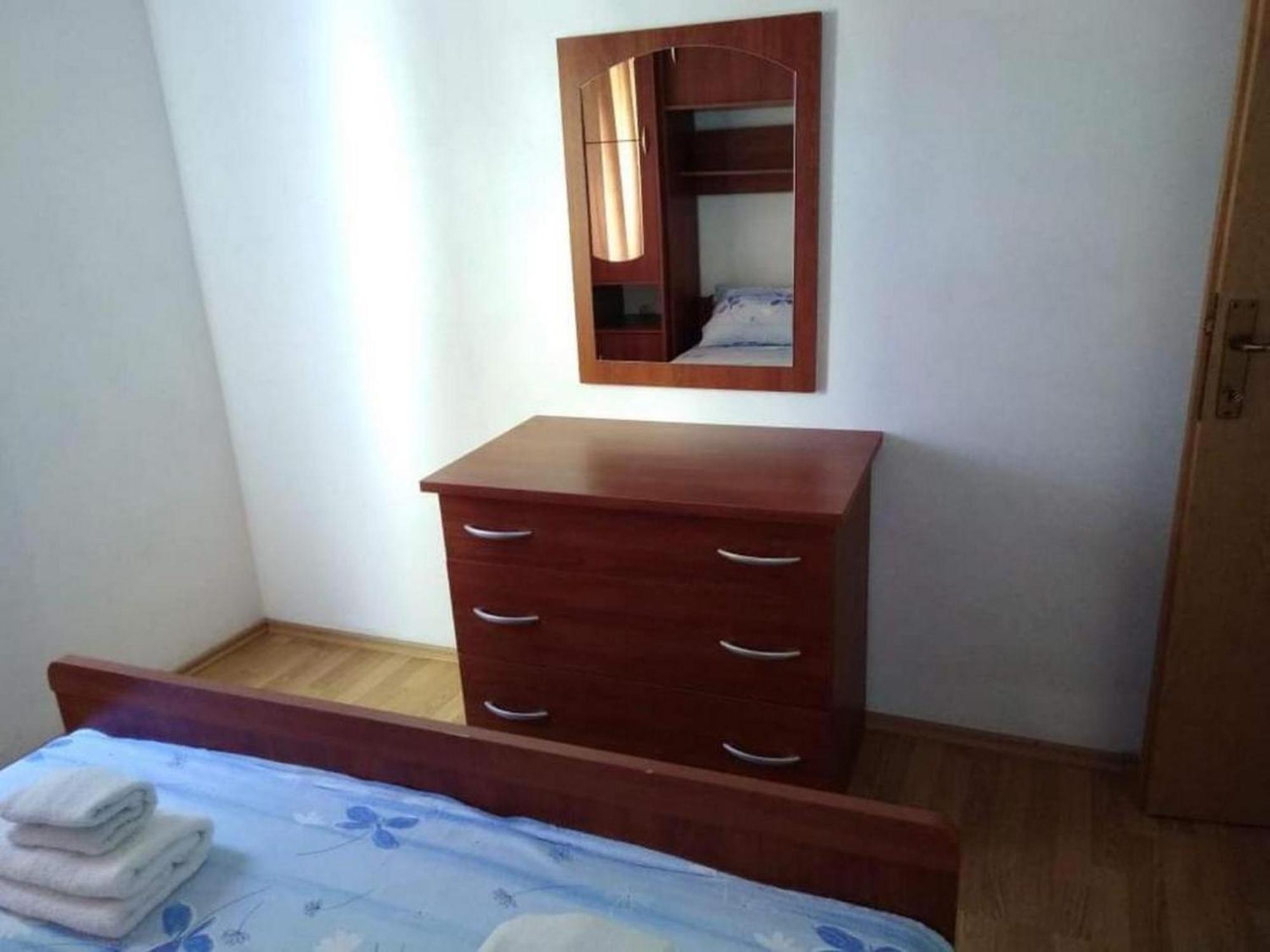 Apartments Miocic Ražanac Oda fotoğraf